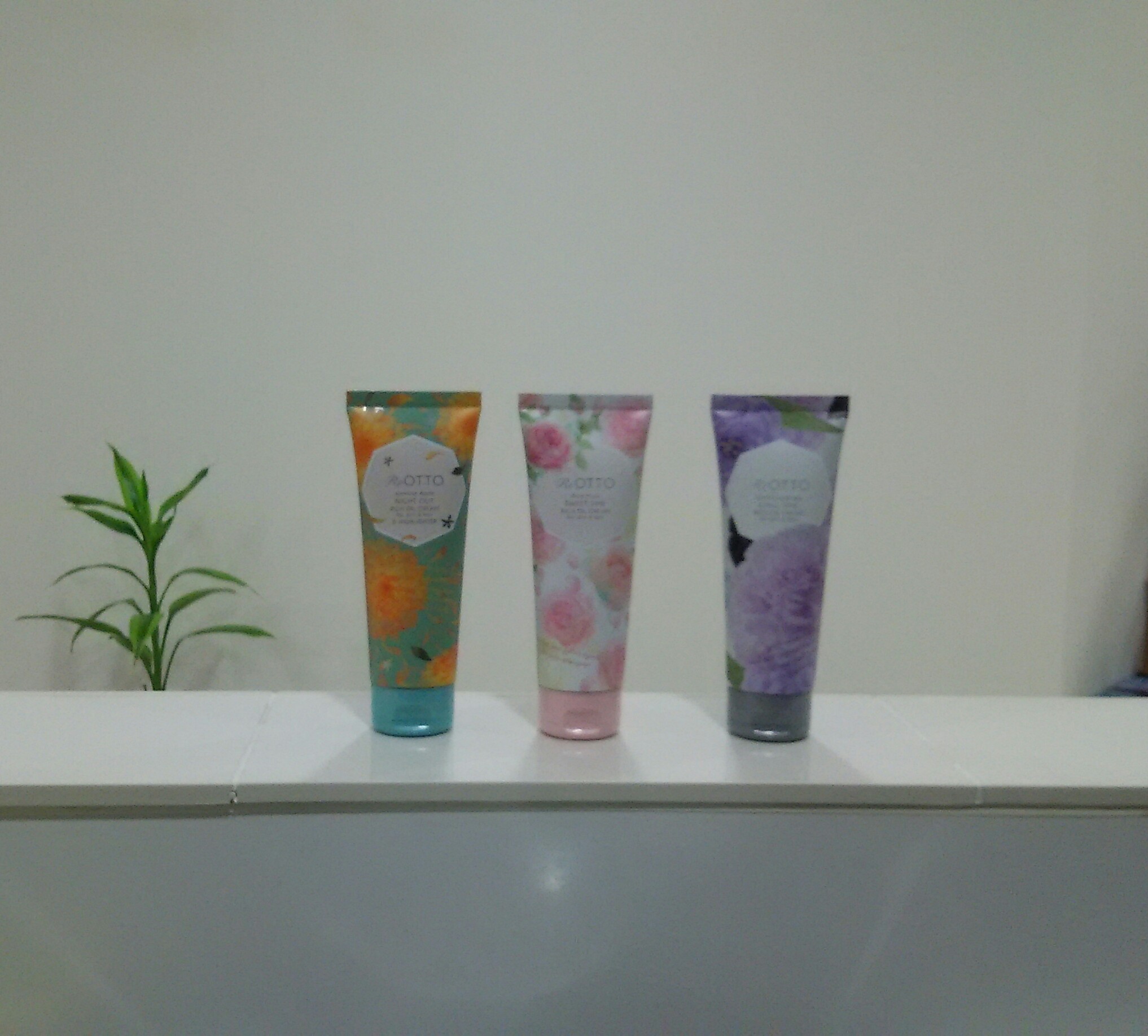 ハンドクリームの新商品がやって来た O 美容室mitsuru